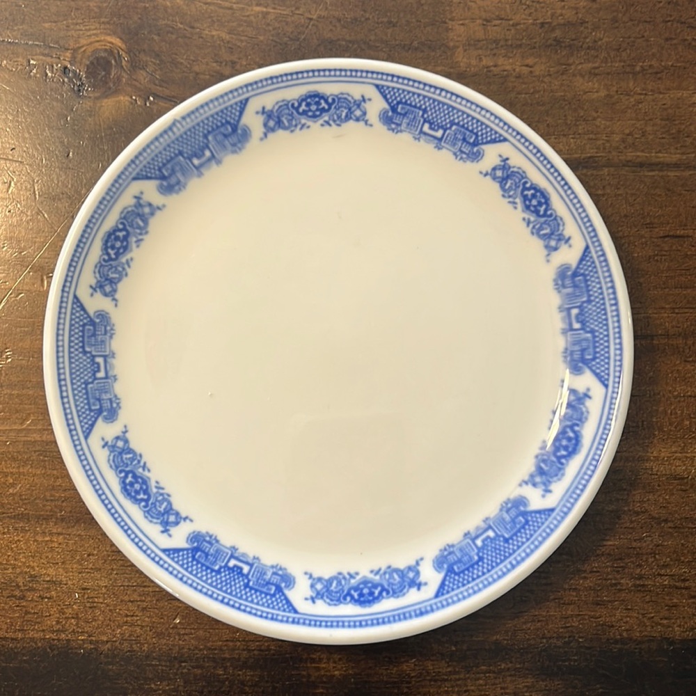 Homer Laughlin blue and white small dinner plate
